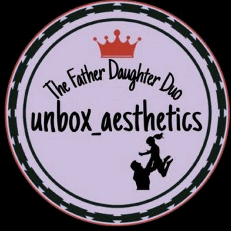 unbox aesthetics💌 Logo
